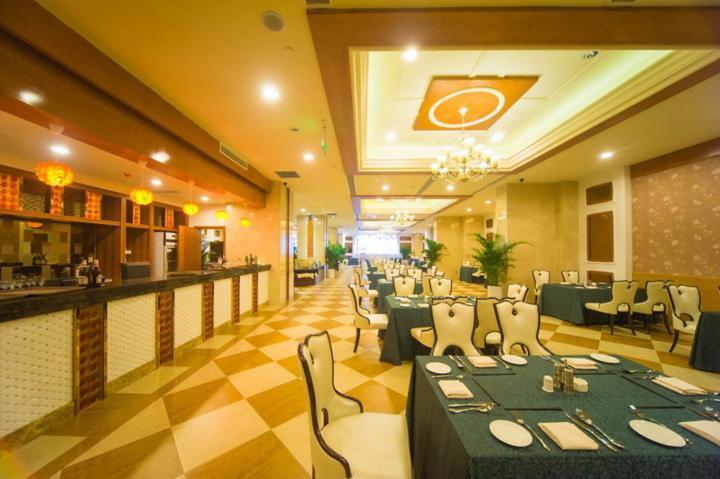 Ramada Chengdu North Hotel Ngoại thất bức ảnh