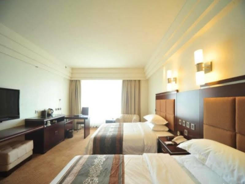 Ramada Chengdu North Hotel Ngoại thất bức ảnh