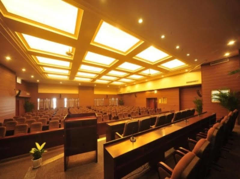 Ramada Chengdu North Hotel Ngoại thất bức ảnh